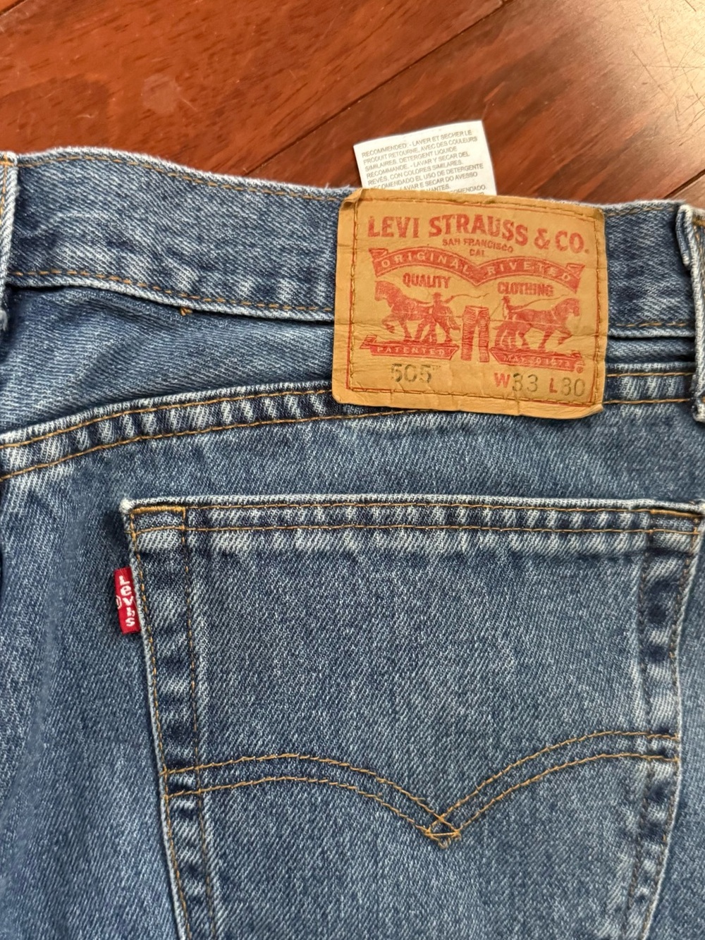 Levi’s 505 - 33x30 - Picture 5 of 7
